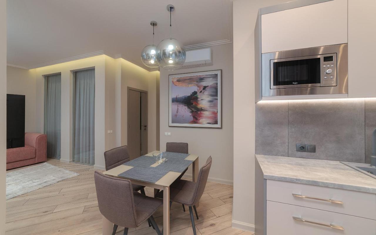 Wowell Apartments Odessa Eksteriør bilde